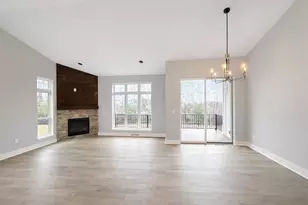 W389N7108 Pennsylvania St, Oconomowoc, WI 53066 - Photo 6