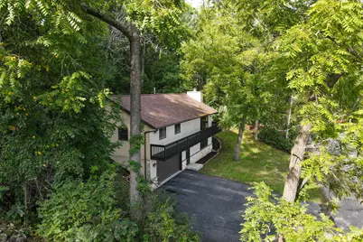 142  Riverside Dr, Racine, WI 53185 - Photo 26