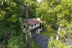 142 Riverside Dr, Racine, WI 53185 - Photo 26