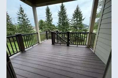 6837 W Greyhawk Ct, Franklin, WI 53132 - Photo 4