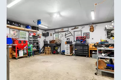 2319  38th St, Two Rivers, WI 54241 - Photo 10