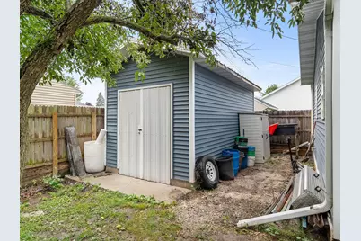 2319  38th St, Two Rivers, WI 54241 - Photo 6