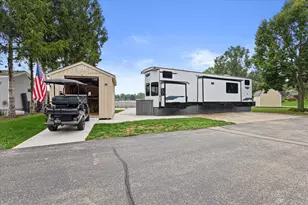 W4945 County Rd ES, Sugar Creek, WI 53121 - Photo 26