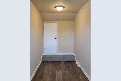 3008 S 51st St, Milwaukee, WI 53219 - Photo 22