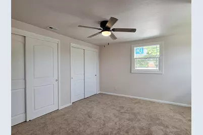 3008 S 51st St, Milwaukee, WI 53219 - Photo 20