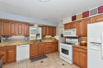 5721  67th St, Kenosha, WI 53142 - Photo 4