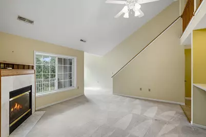 W398 N6054  Autumn Woods Dr, Lac La Belle, WI 53066 - Photo 4