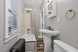 2867 N Fratney St, Milwaukee, WI 53212 - Photo 8