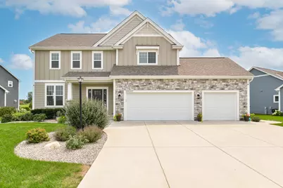N50W19665  Tamarind Way, Menomonee Falls, WI 53051 - Photo 2