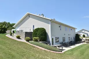 434 Novak St, Hartford, WI 53027 - Photo 26