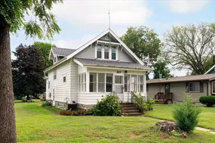 411 1st Ave, Holmen, WI 54636 - Photo 1