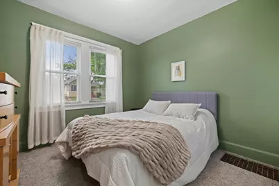 929  Monroe Ave, Racine, WI 53405 - Photo 22