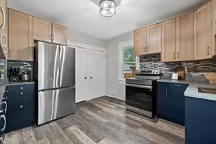 929 Monroe Ave, Racine, WI 53405 - Photo 4
