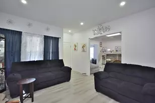2608 N 37th St, Milwaukee, WI 53210 - Photo 8