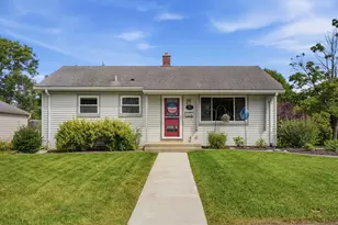 100 N Highland Ave, Thiensville, WI 53092 - Photo 2