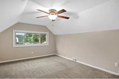 1960 S 68th St, West Allis, WI 53219 - Photo 12