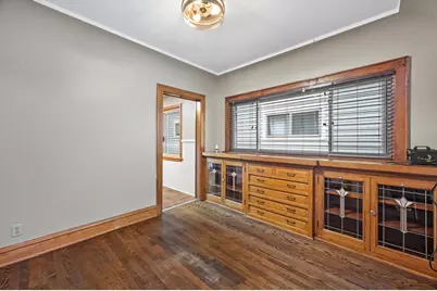 1960 S 68th St, West Allis, WI 53219 - Photo 6