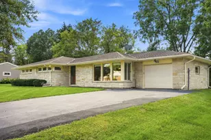 W237N6597 Orchard Dr, Sussex, WI 53089 - Photo 1