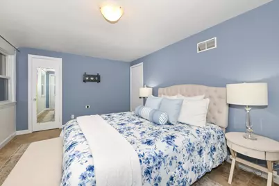 2763 S 49th St, Milwaukee, WI 53219 - Photo 12
