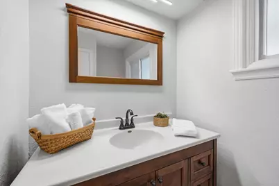 9210 N Pelham Pkwy, Bayside, WI 53217 - Photo 22