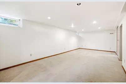723  Roosevelt Ave, Oconomowoc, WI 53066 - Photo 22