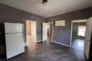 2232 S Allis St, Milwaukee, WI 53207 - Photo 10
