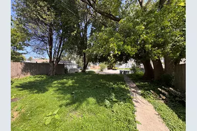2232 S Allis St, Milwaukee, WI 53207 - Photo 6