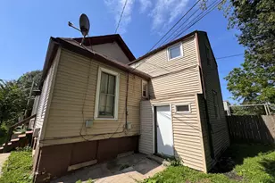 2232 S Allis St, Milwaukee, WI 53207 - Photo 4