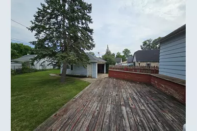 640 S 104th St, West Allis, WI 53214 - Photo 32