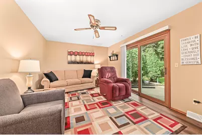 925  Canterbury Ln, Waukesha, WI 53188 - Photo 14