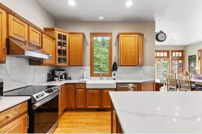 S91W31504  Grace Trl, Mukwonago, WI 53149 - Photo 16