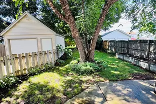 804 Cleveland Ave, Racine, WI 53405 - Photo 20