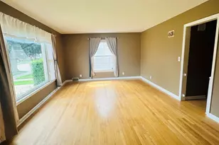 804 Cleveland Ave, Racine, WI 53405 - Photo 4