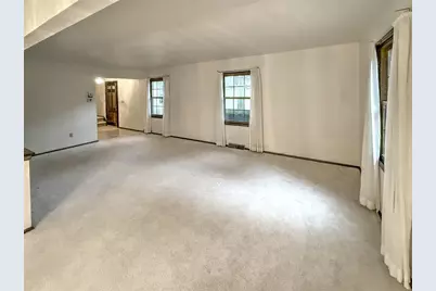 3170  Upper Woodland Dr, Richfield, WI 53017 - Photo 2