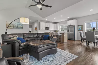 1775  La Salle St, Lake Geneva, WI 53147 - Photo 4