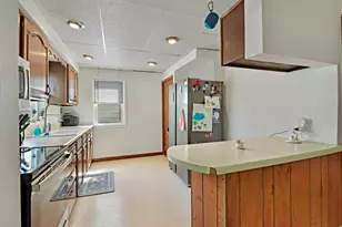 7825 17th Ave, Kenosha, WI 53143 - Photo 8