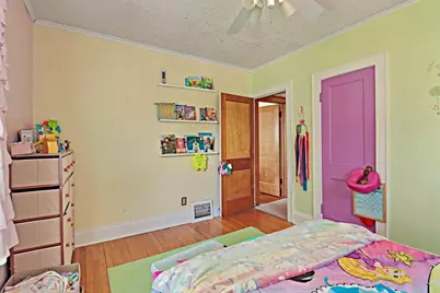 7825  17th Ave, Kenosha, WI 53143 - Photo 10
