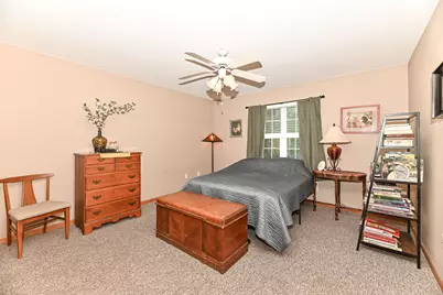 537  Fairview Cir #A, Racine, WI 53185 - Photo 14