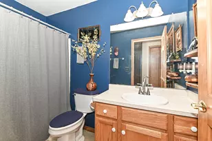 537 Fairview Circle, Racine, WI 53185 - Photo 18