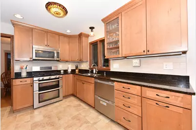 N64W30881  Cindy Ct, Merton, WI 53029 - Photo 8