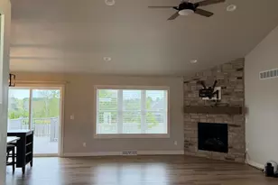 3126 Sandy Ridge Dr, Two Rivers, WI 54241 - Photo 6