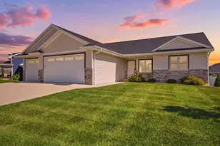 3126 Sandy Ridge Dr, Two Rivers, WI 54241 - Photo 8