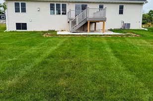 3126 Sandy Ridge Dr, Two Rivers, WI 54241 - Photo 2