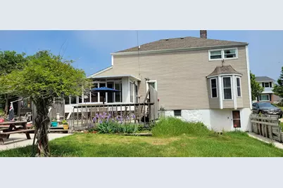 121 E Woodruff St, Port Washington, WI 53074 - Photo 2