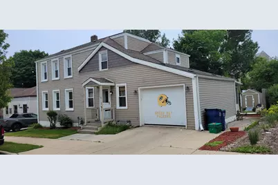 121 E Woodruff St, Port Washington, WI 53074 - Photo 1