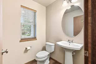 6115 Sledding Pkwy, Madison, WI 53558 - Photo 14