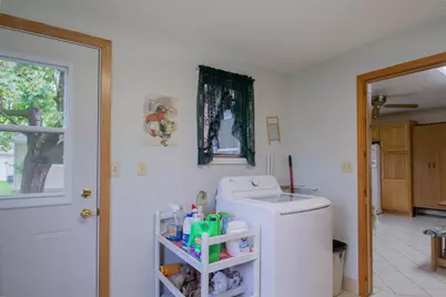 816 W Division St, Watertown, WI 53098 - Photo 38