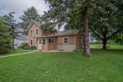 816 W Division St, Watertown, WI 53098 - Photo 4
