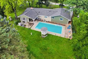 W975 Co Rd L, East Troy, WI 53120 - Photo 14