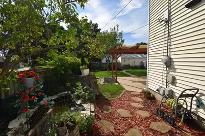 3701 N 97th St, Milwaukee, WI 53222 - Photo 6
